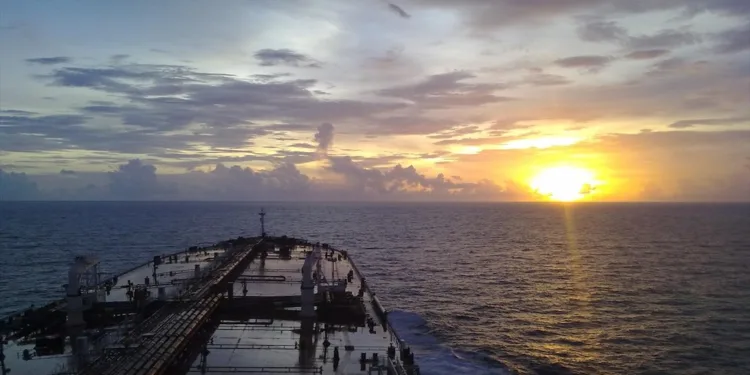 Truce tempers tanker rally as GPS jamming persists in the Gulf