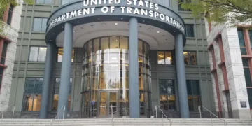 Truck safety group warns of ‘political interference’ danger at DOT