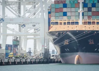 Amid uncertainty, sliding Asia-US container rates are a sure thing