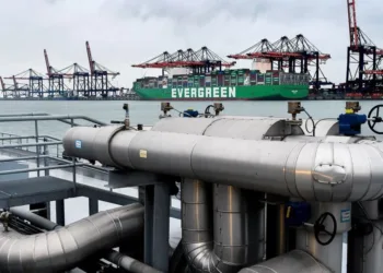 Big names back fuel reform drive in Europe’s largest bunkering hub