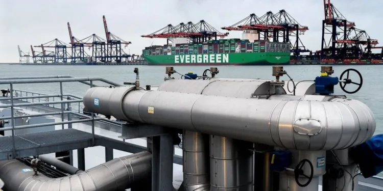 Big names back fuel reform drive in Europe’s largest bunkering hub