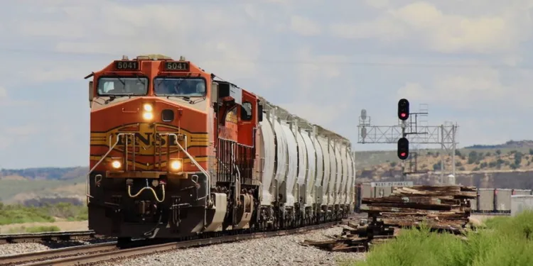 BNSF aims to grow carload traffic with rail service upgrades
