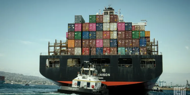 China trade outlook improves, container rates — not so much