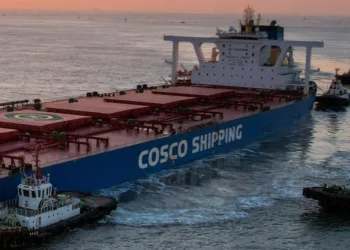 COSCO rolls out 14‑vessel shipbuilding push at domestic yards