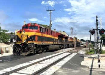 CPKC sees profits and revenue jump on stronger volumes