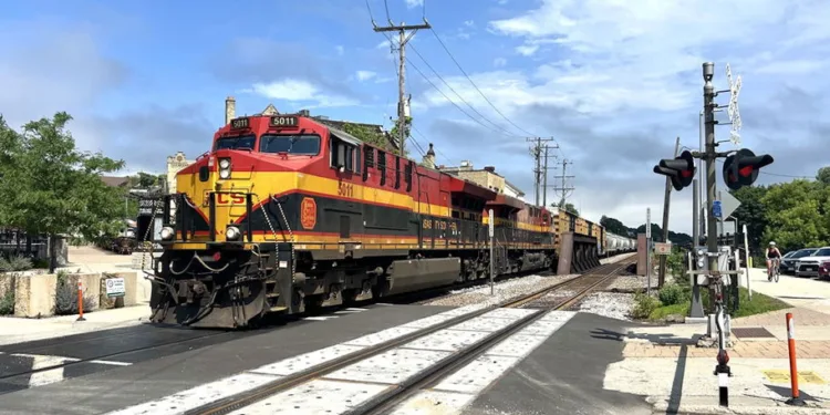 CPKC sees profits and revenue jump on stronger volumes