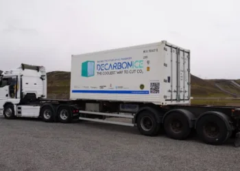 Danes press ahead with project to ship CO2 in containers