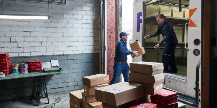 FedEx to implement single pricing structure for express, standard pickups