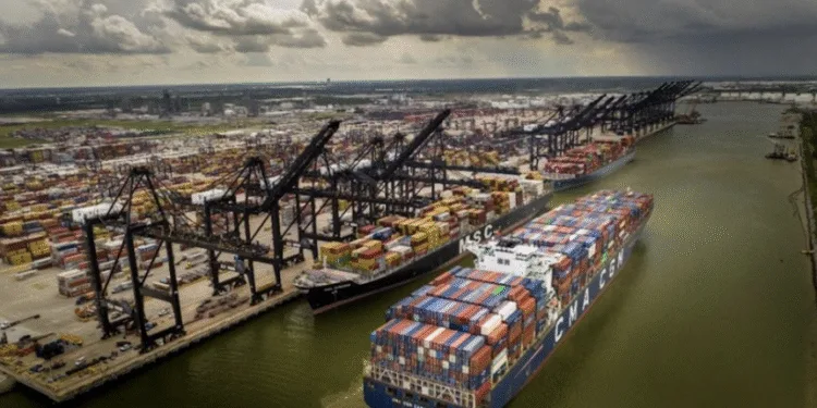 FMC investigating Port Houston pacts with container carriers