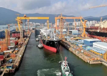 Hanwha orders historic LNG carrier from US yard