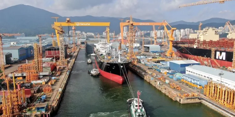 Hanwha orders historic LNG carrier from US yard