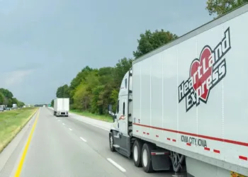 Heartland Express books another loss in Q2