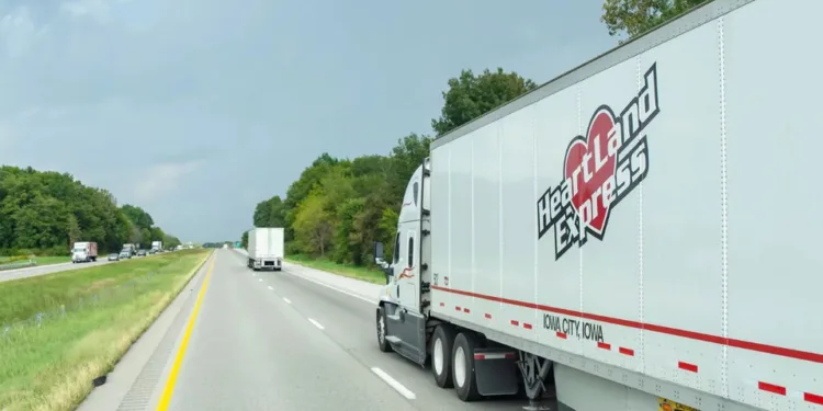 Heartland Express books another loss in Q2