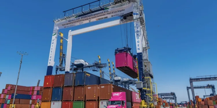 Mitsui E&S presses ahead with hydrogen-powered port equipment project