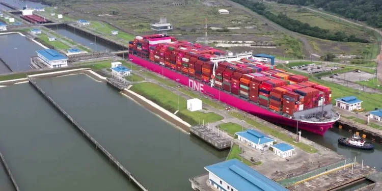 Panama Canal rebounds as container and LPG volumes rise