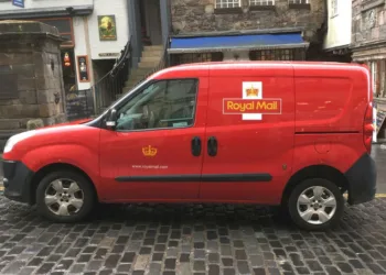 Parcels drive 2% global revenue gain for postal operators 