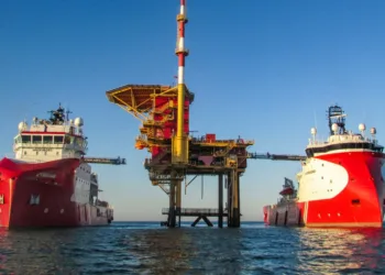 Petrobras on the lookout for 11 walk-to-work vessels