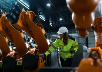 Report: Interact Analysis cuts robot market growth forecast by $800M