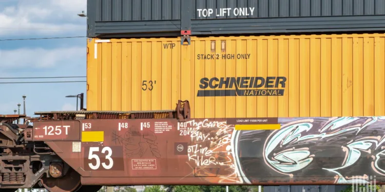 Schneider National touts enhanced cross-border intermodal speeds