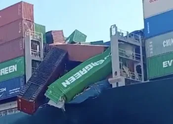 Stack collapse on Evergreen ship off Brazil