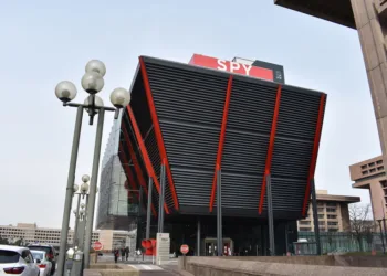 Supply Chain AI Symposium to feature execs from Augment, project44, GenLogs, and HappyRobot