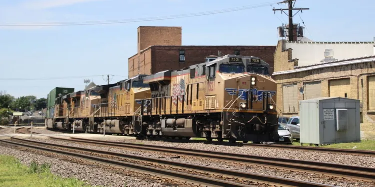 Union Pacific, BLET agree to interim pay raise