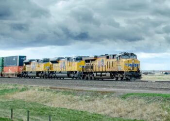 Union Pacific expands domestic intermodal service