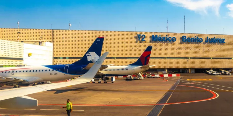 US moves to restrict Mexican airlines over cargo, competition concerns