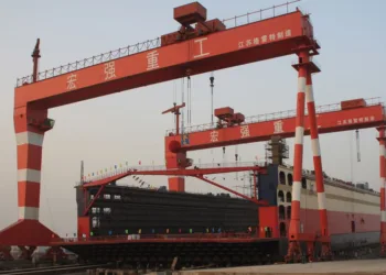 Another bankrupt Chinese yard reopens for business