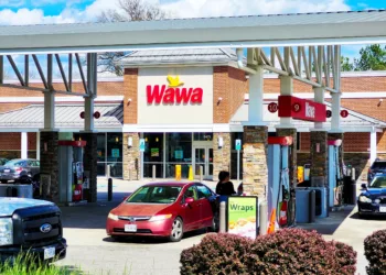 Convenience store giant Wawa offers parking at new travel centers, but no showers