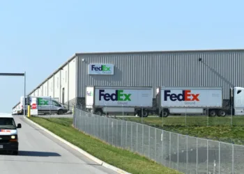 FedEx sends specialists to streamline European operations