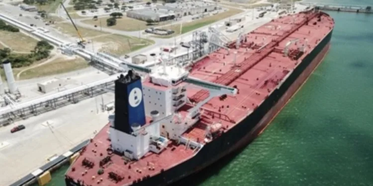 International Seaways picks up modern VLCC as it sheds six ageing product tankers