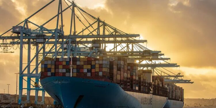 Panic? What panic? Port of Los Angeles sees record 1 million containers in July