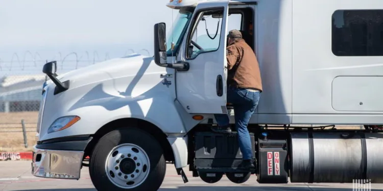 Trucking jobs bucked the tide, rising in July; warehouse employment is plummeting