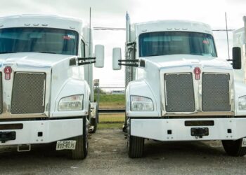 US tariffs impacting Mexican trucking industry, exports drop over 50%