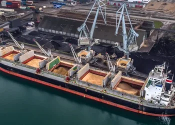 Why shipping players should trade the market, not the turmoil, in the coming months