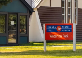 Canadian government to end home delivery in Canada Post reform
