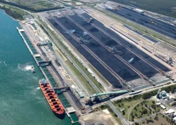 Coal trade faces rare back-to-back decline