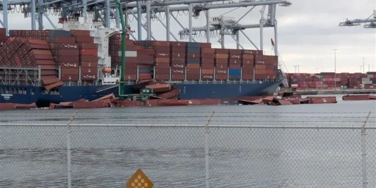Container mishap shuts down Port of Long Beach pier