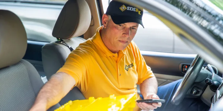 DHL to buy US healthcare courier SDS Rx