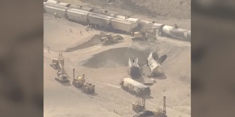 Fireball from gas line scorches Union Pacific transcon route