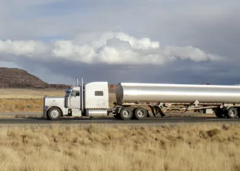 Hazmat rule pits tank truck carriers against crop dusters