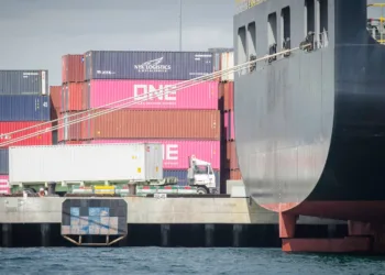 LA port sees 10% import drop through year-end