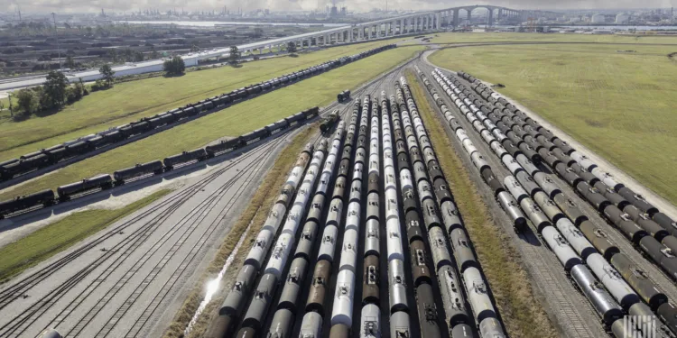 Labor and industry clash over rail automation