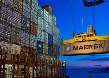 Maersk: No China ship surcharge; Seaspan to reflag 100 vessels