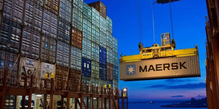 Maersk: No China ship surcharge; Seaspan to reflag 100 vessels
