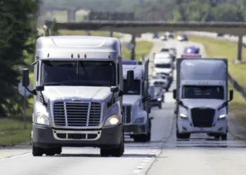 OOIDA, ATA clash over highway bill priorities