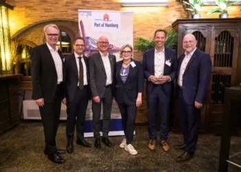 Port of Hamburg reinforces Baden-Württemberg relations