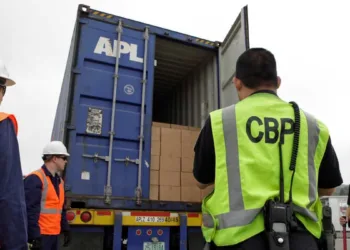 Ports brace for government shutdown 