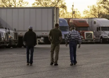 Small decline in truck transportation jobs in August, overall 5-month trend is stable